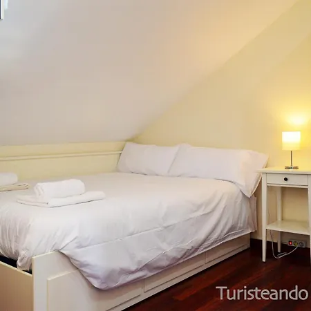 Apartment Duplex El Mochuelo: Vistas Al Casco Historico, Mucha Luz Y Plaza De Aparcamiento *